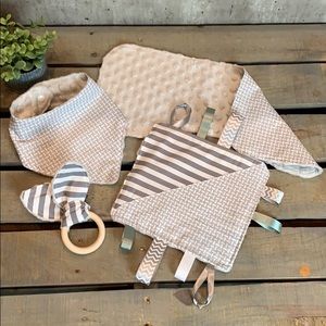 Baby set~blanket, burpcloth, bib & teether